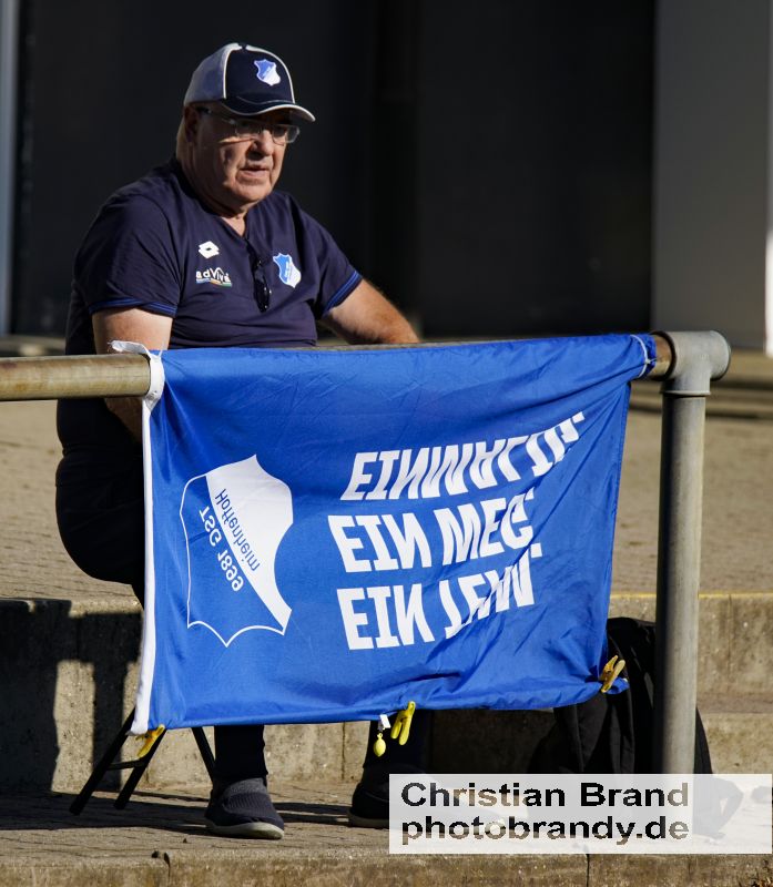 TSG 1899 Hoffenheim U20 - FSV Gütersloh (chb-20181014-1532-8379.jpg)